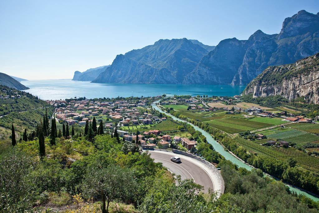 Hotel Continental - Tonelli Hotels Torbole Sul Garda Exterior photo