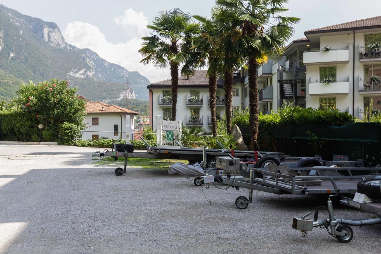 Hotel Continental - Tonelli Hotels Torbole Sul Garda Exterior photo
